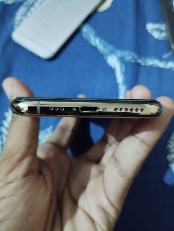 I phone xs 256gb non pta 5