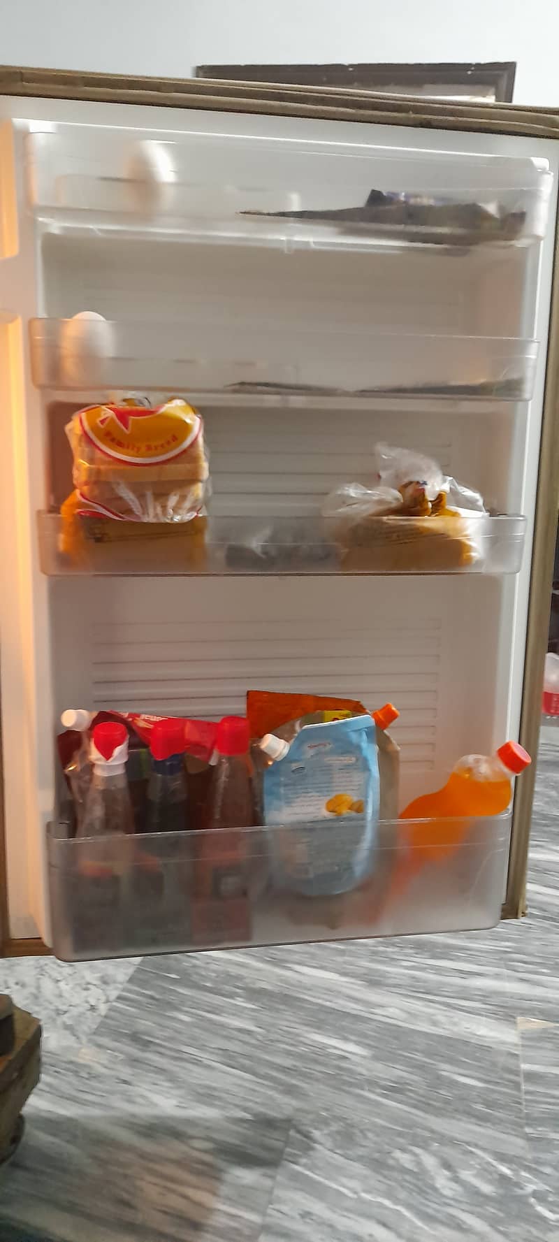 Dawlance Fridge 33,000/- 2