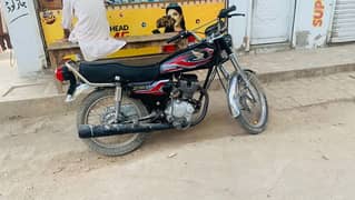 I am Sale my bike Honda 125 tyar kia hua all ok