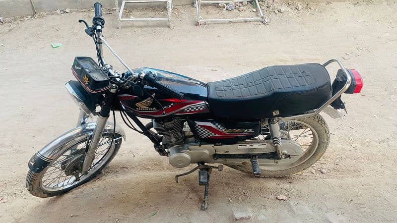 Honda 125 sale 03100009097 final h. ya 1