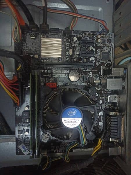 i7-4790 processor with mother board,  power supply, ram and casing 0