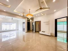 SUPERB LOCATION 10 MARLA FULL HOUSE FOR RENT IN WAPDA TOWN 0