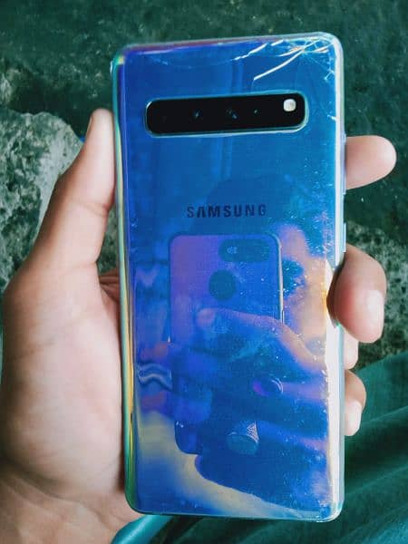 Mobile phone for sale 

Model: Samsung S10 5G 
Ram:8GB
Rom:512GB 4