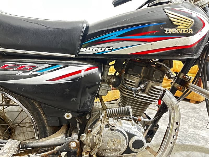 Honda 125 Black with special Number CTK-71 5