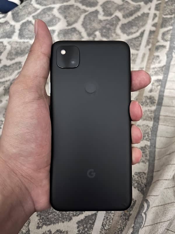 GOOGLE PIXEL 4a 4