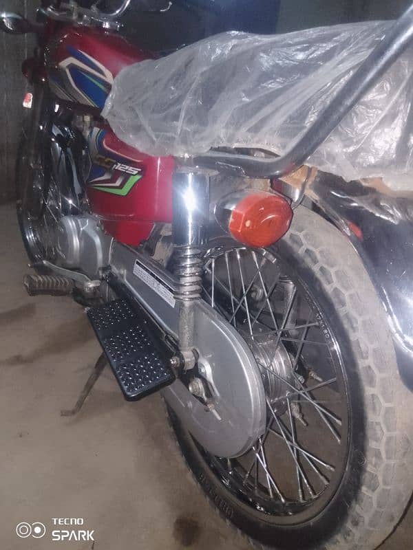 Honda 125 new condition 6