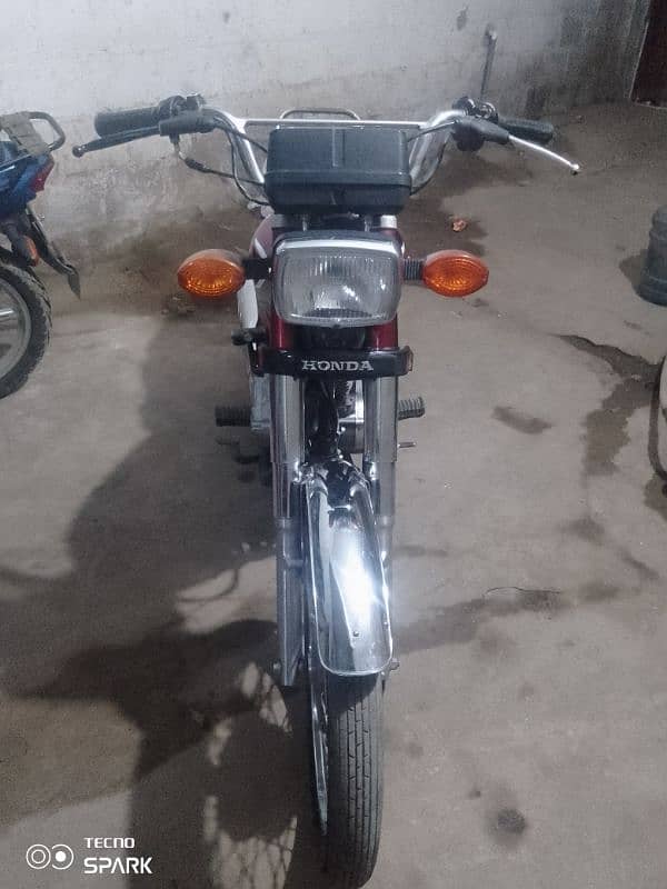 Honda 125 new condition 11