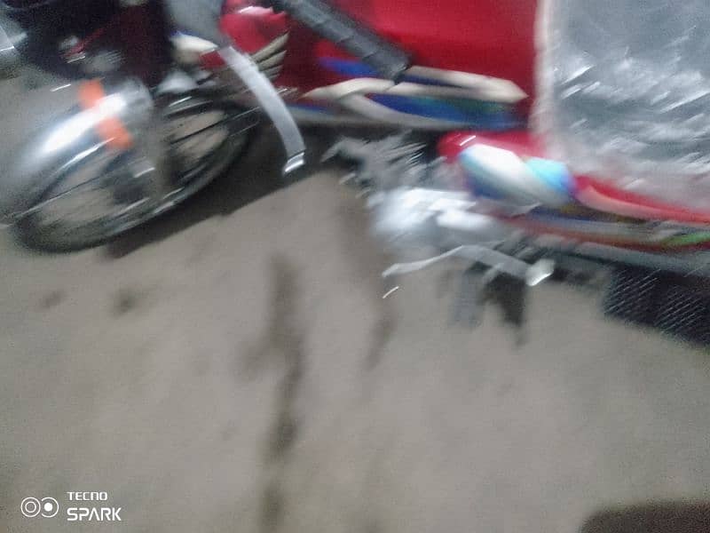 Honda 125 new condition 13