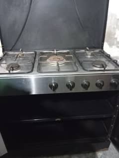 Cooking range without oven