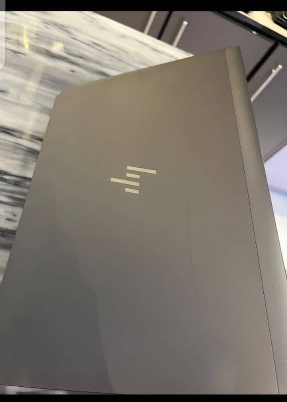 HP-Z book core i7 8th gen workstation 2