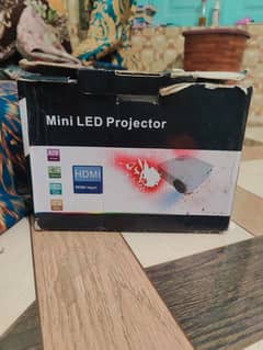 mini Led projector high quality full ok no fault