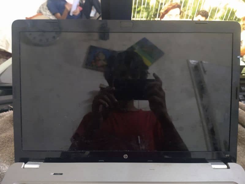 HP laptop for sell screen broken 3