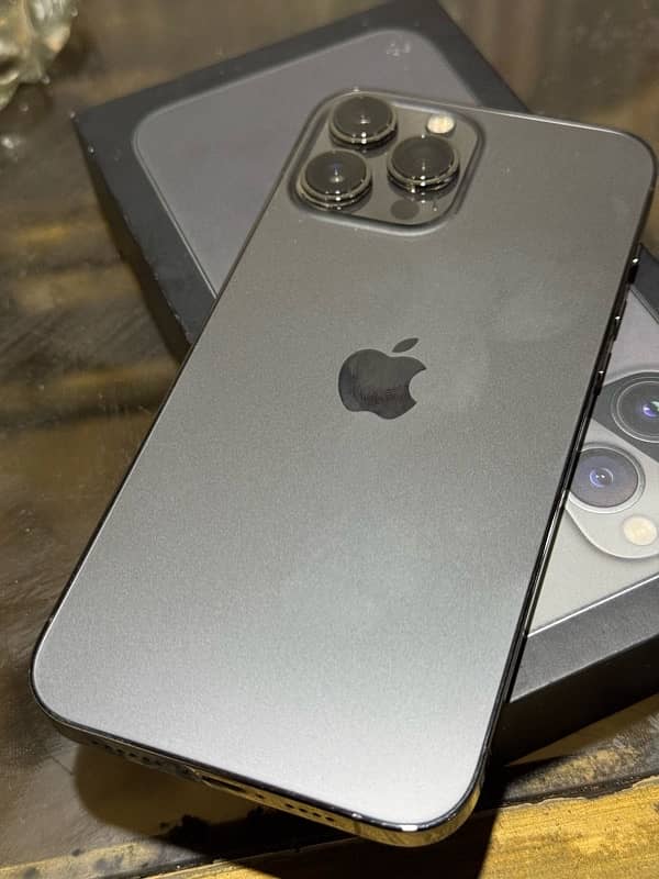 iphone 13 pro max Graphite 256GB NoN PTA 5