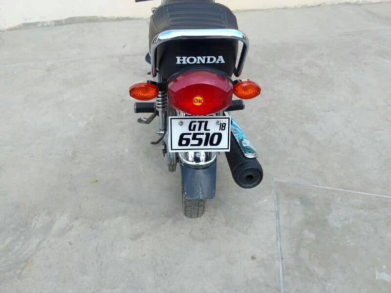 Honda bike125cc0327//75//59//122// urgent for sale model 2018 1