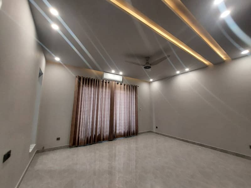 Beautiful Brand New House For Rent 9