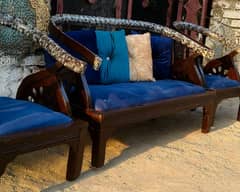 wood sofa set best Condition