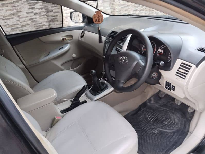 Toyota Corolla XLI 2013 18