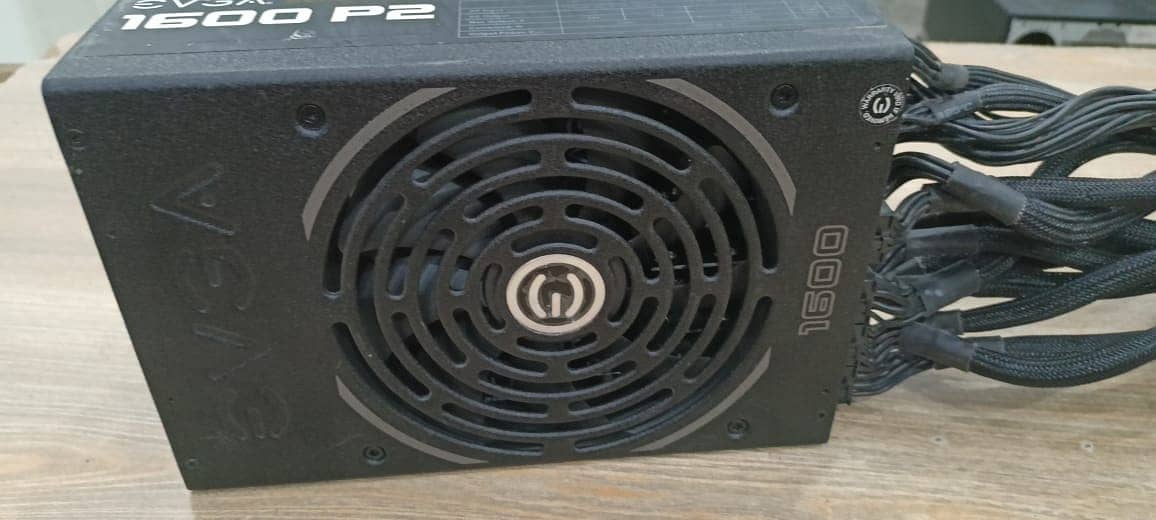 EVGA SUPERNOVA 1600 P2 80+ PLATINUM 1600W Gaming Power supply 6