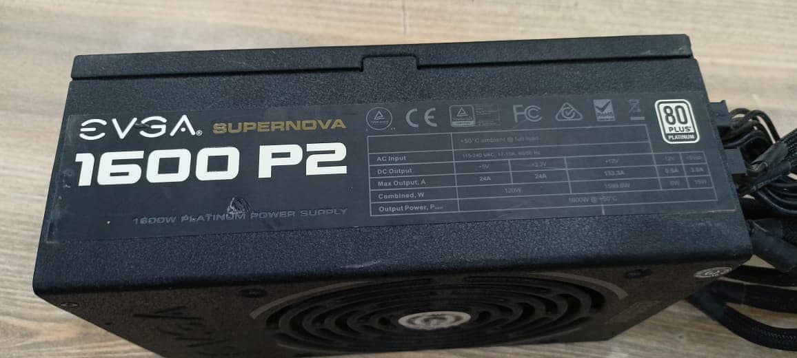 EVGA SUPERNOVA 1600 P2 80+ PLATINUM 1600W Gaming Power supply 7