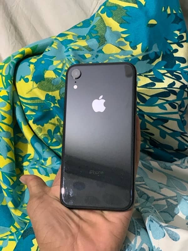 iphone XR NON PTA Watar pack check ho better health 80 03091455301 0