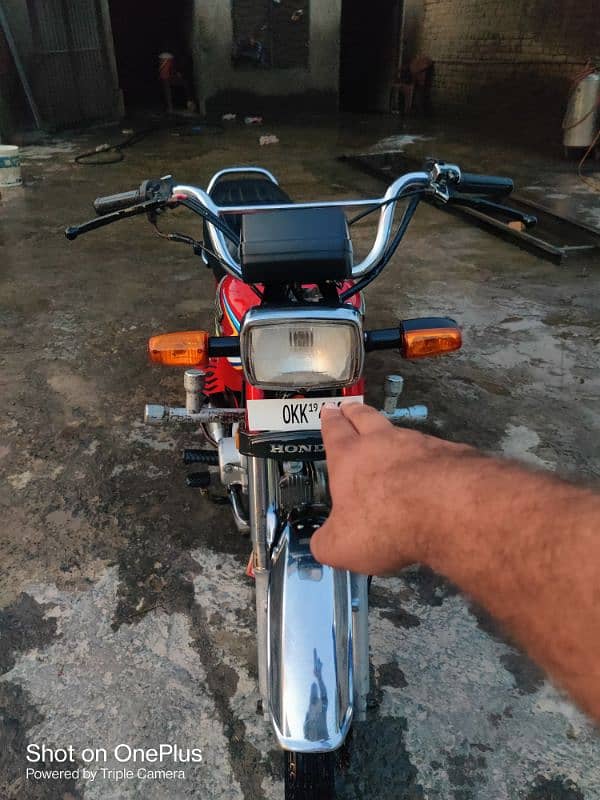 Honda CD 70 2019 7