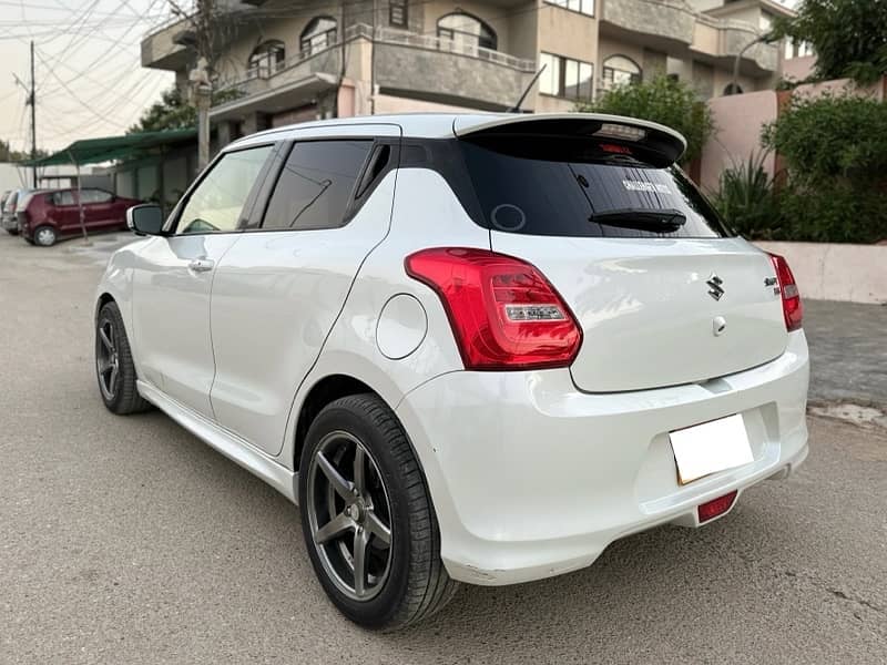 Suzuki Swift RS Turbo 1.0 5