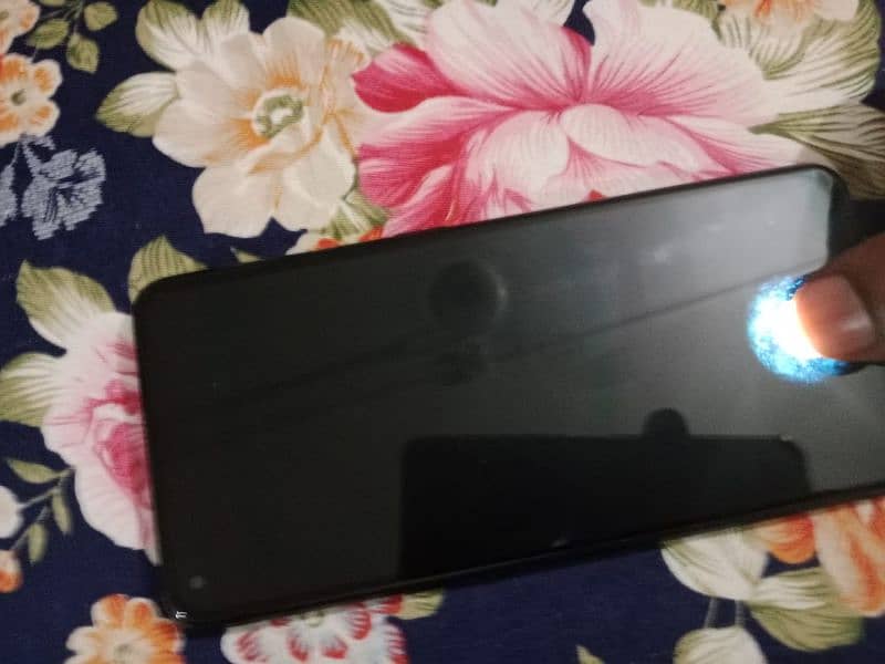 good condition oppo F19 3