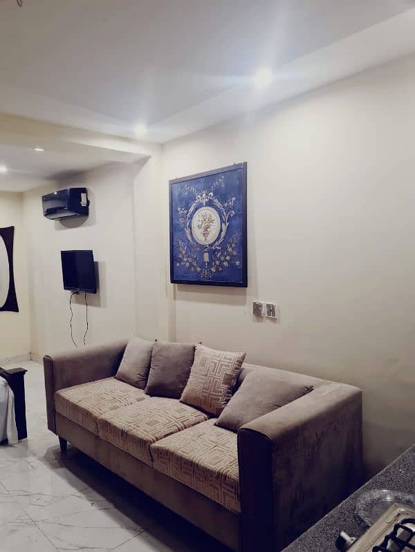 Low Price, Urgent Sale Fully Furnished Apartment Bahria Town 9