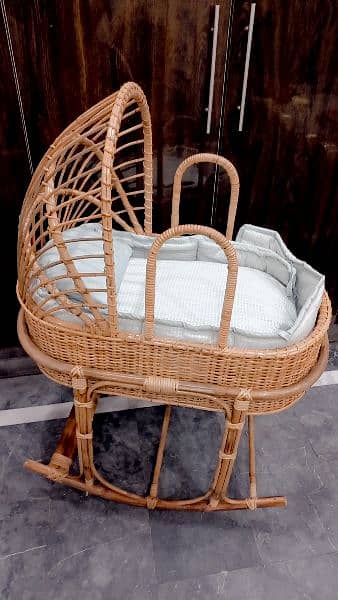 baby rattan cot 1