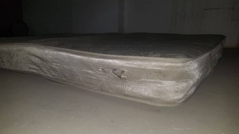 Diamond Mattress Queen Size 1