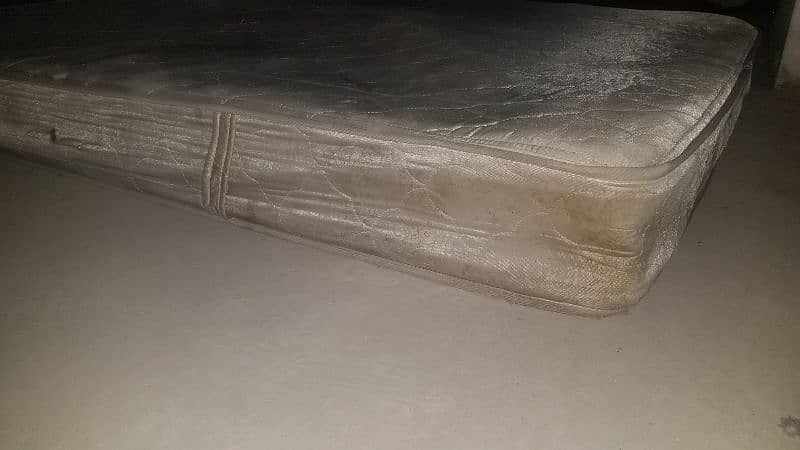 Diamond Mattress Queen Size 6