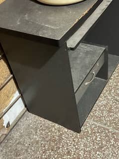 Conputer Table For Sale urgent