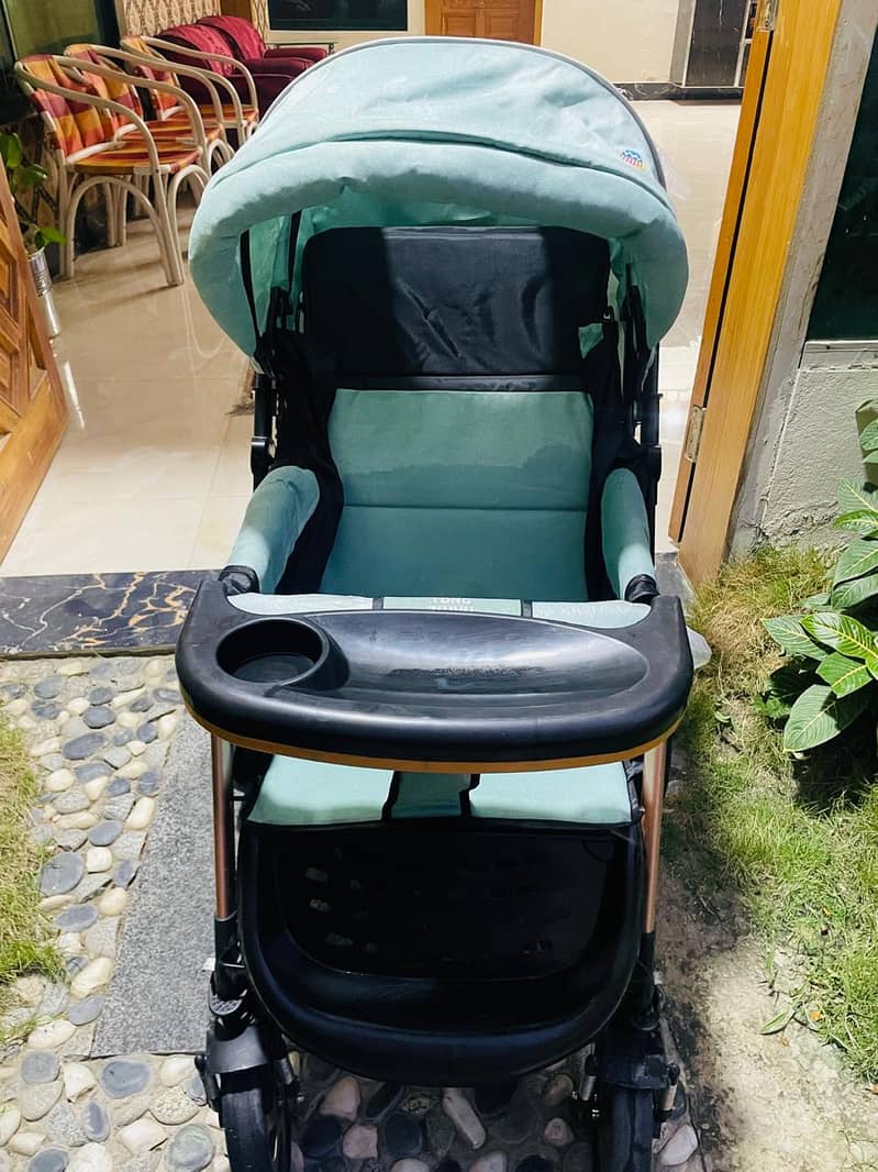 ZHIYU TONG Baby stroller for sale in good condition 1