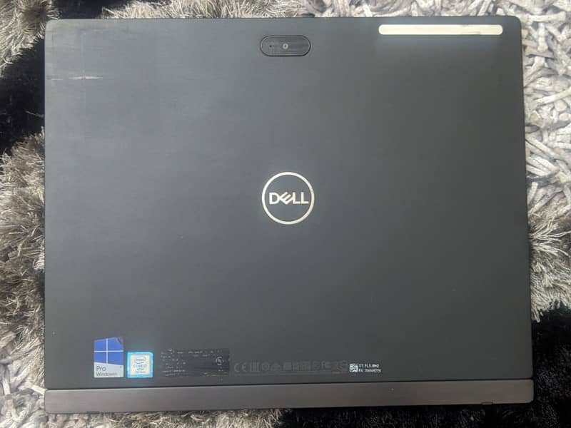 DELL latitude 7285 - 3K - 7th Gen - 125 GB SSD - 8 GB inbuilt RAM (HP, 0