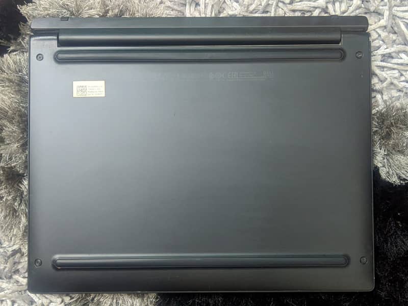 DELL latitude 7285 - 3K - 7th Gen - 125 GB SSD - 8 GB inbuilt RAM (HP, 3