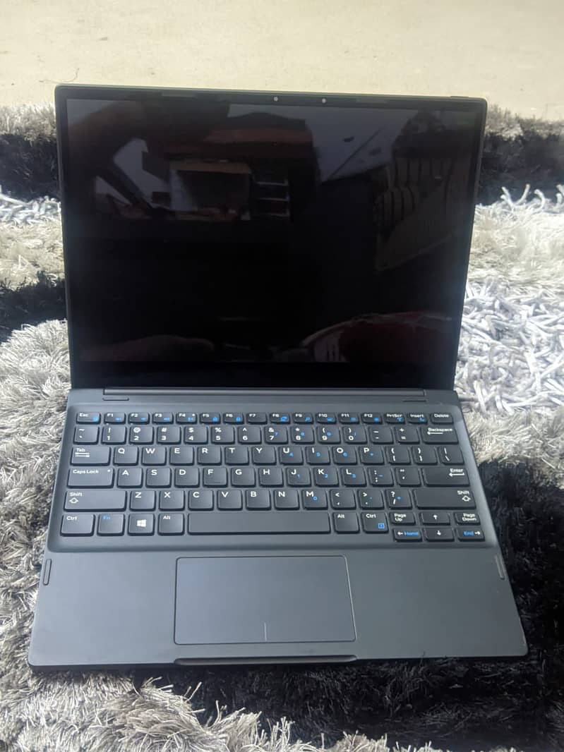 DELL latitude 7285 - 3K - 7th Gen - 128 GB SSD- 16 GB inbuilt RAM (HP, 5