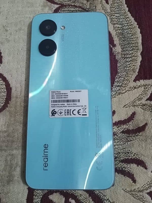 Realme C33 0