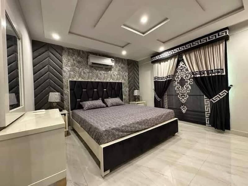 One bedroom VIP apartment for rent on daily basis in bahria town LHR 1