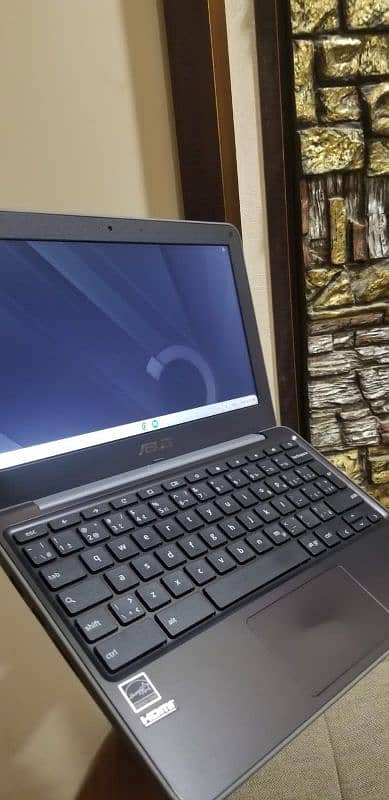 ASUS CHROMEBOOK C202XA 3