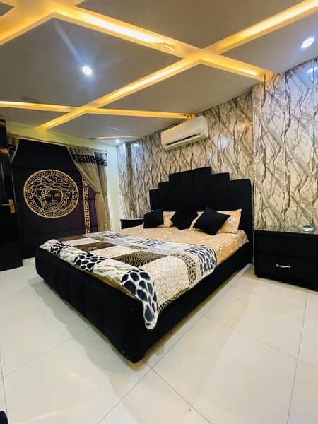 One bedroom VIP apartment for rent short time(2to3hrs) in bahria town 1