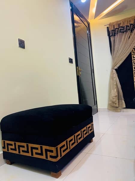 One bedroom VIP apartment for rent short time(2to3hrs) in bahria town 5