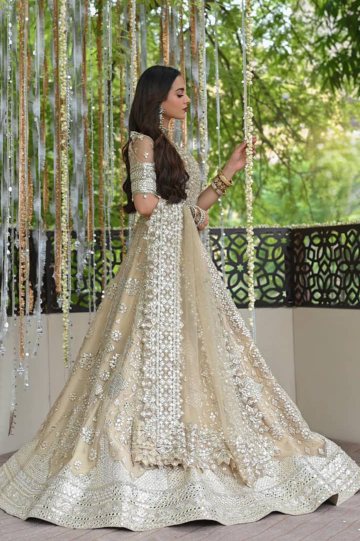 https://sadaatsilko. com/products/qalamkar-wedding-formal-%D8%B3%D9%86 3