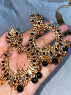 mala set black and golden