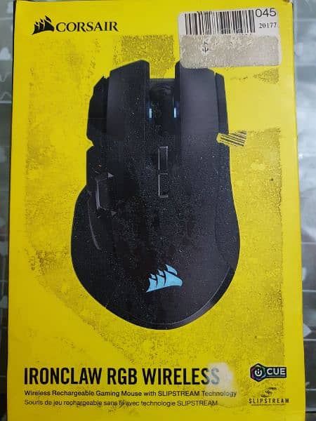 Corsair Ironclaw Wireless RGB Gaming Mouse 9