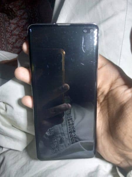 Samsung galaxy s10 plus 4