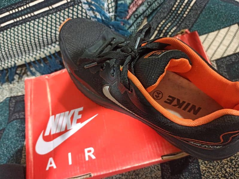 Nike Air Zoom Black 5