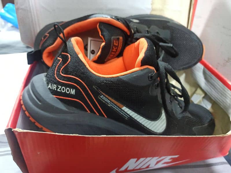 Nike Air Zoom Black 6