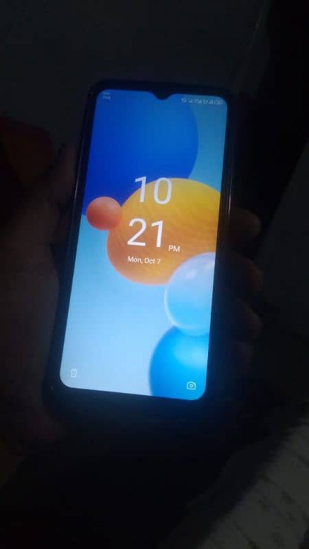 itel60s 4+4/128 with box charger 2