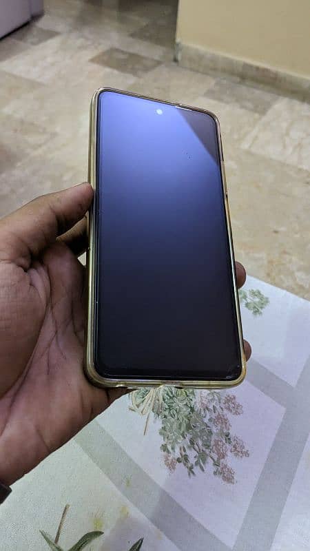 Infinix Hot 40i 7