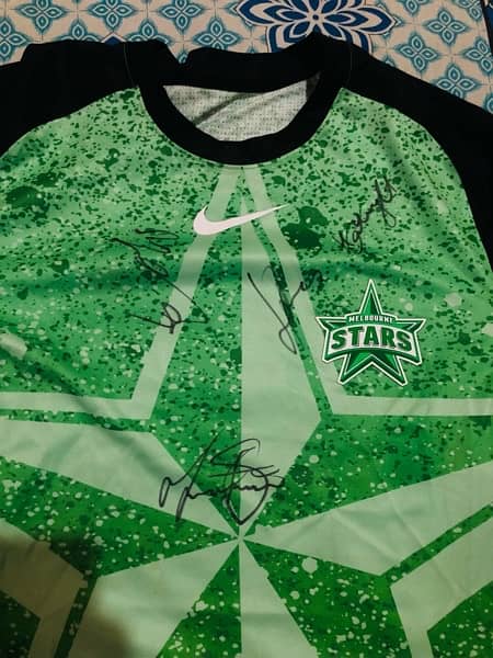 Australia cap Melbourne Stars Shirt With Australian Players Signature 1